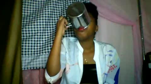 Snapshot of lara_belle chatting on July 2026 03:59:01 PM lara_belle online show from July 2026 03:59:01 PM