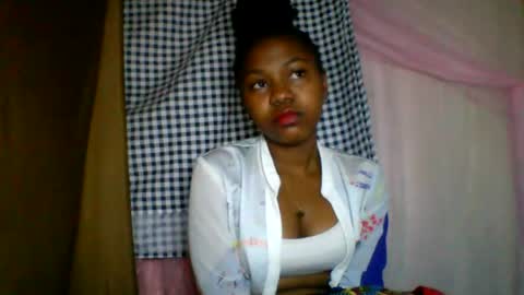 Snapshot of lara_belle chatting on July 2026 02:49:02 AM lara_belle online show from July 2026 02:49:02 AM