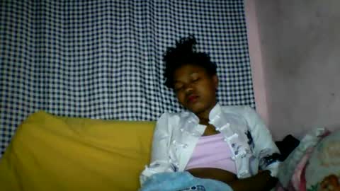 Snapshot of lara_belle chatting on July 2026 04:21:02 AM lara_belle online show from July 2026 04:21:02 AM