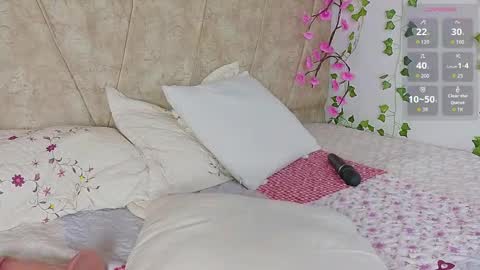 Lara Gill online show from March 2026 09:32:02 PM