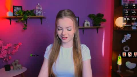 Snapshot of lara_moon1 chatting on May 2026 05:15:02 AM your dream online show from May 2026 05:15:02 AM