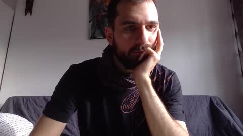 laraaan online show from December 2025 11:19:01 AM