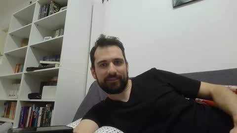 laraaan online show from January 2026 06:55:02 PM