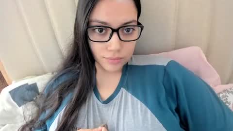 lara online show from October 2025 03:02:02 PM