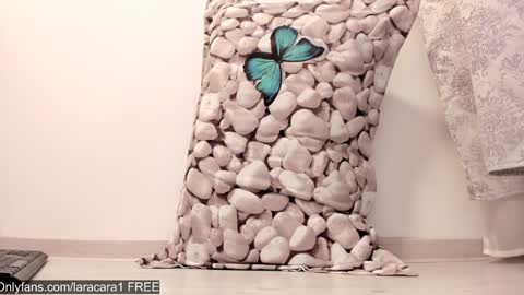 Lara online show from January 2025 05:52:01 AM