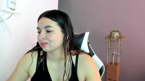 Lara online show from June 2026 04:52:01 PM