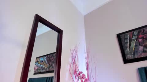  Lara Gold  online show from February 2026 01:00:02 AM