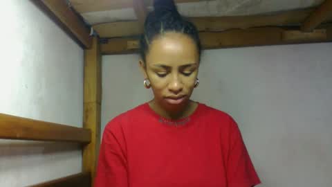 Snapshot of larah98 chatting on February 2026 06:04:02 PM larah98 online show from February 2026 06:04:02 PM