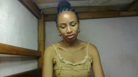 Snapshot of larah98 chatting on February 2026 09:10:02 AM larah98 online show from February 2026 09:10:02 AM