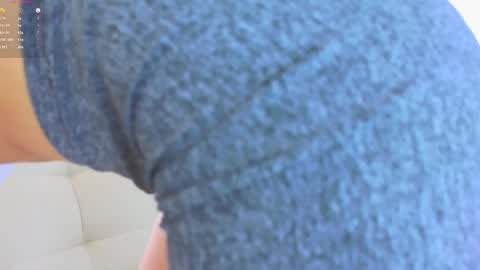 Lara  online show from February 2025 06:26:02 PM