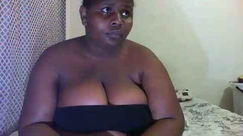 laralovex online show from December 2024 06:49:02 PM