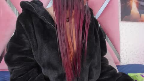 Lara Murphy online show from September 2025 09:41:02 AM