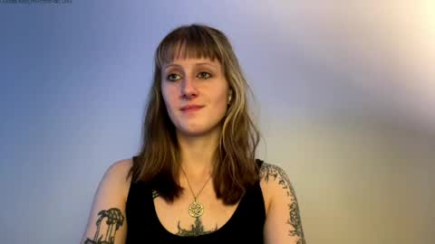 Lara online show from June 2026 06:02:01 PM