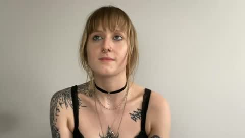 Lara online show from July 2026 04:13:01 PM