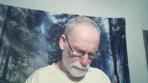 Snapshot of larbie chatting on January 2025 11:46:01 AM Larbie online show from January 2025 11:46:01 AM