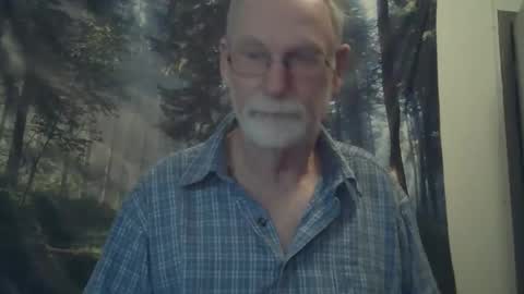 Snapshot of larbie chatting on January 2025 11:45:01 AM Larbie online show from January 2025 11:45:01 AM