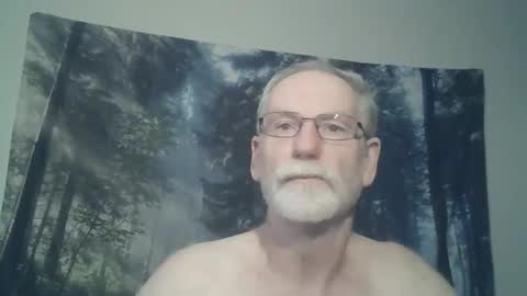 Snapshot of larbie chatting on February 2025 01:35:01 AM Larbie online show from February 2025 01:35:01 AM