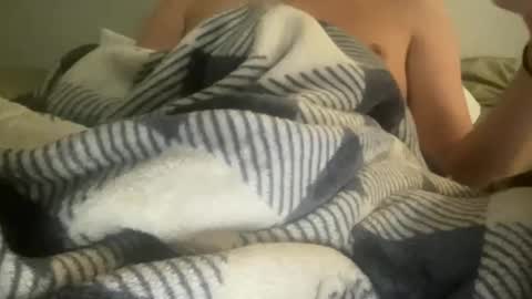 Snapshot of largecockkenny chatting on April 2026 04:48:01 PM HUNG YUNG STR8 online show from April 2026 04:48:01 PM