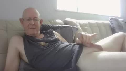 largerthan-   say hi on entry online show from January 2026 12:03:02 AM