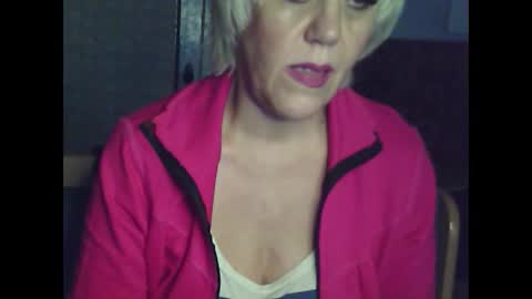 larisaq4ugo24 online show from October 2025 09:52:01 AM