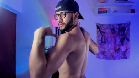 larry_stewart online show from December 2025 01:40:01 PM