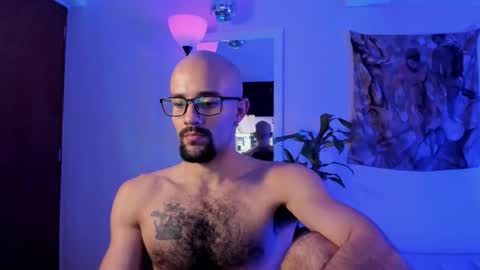 Snapshot of larry_stewart chatting on April 2026 02:27:02 AM larry_stewart online show from April 2026 02:27:02 AM