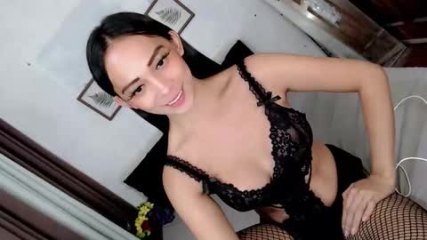 Snapshot of lars_petite_obsession chatting on May 2026 11:10:02 PM Lars online show from May 2026 11:10:02 PM