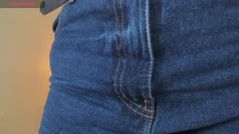  MIA  online show from December 2025 12:33:02 PM