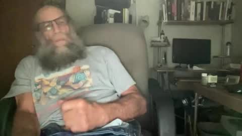 chris online show from November 2025 04:55:01 AM