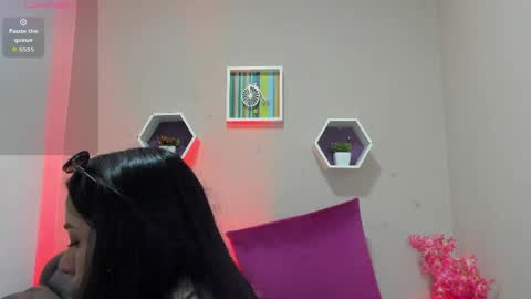 Snapshot of laskhmi_ chatting on April 2026 12:18:01 PM Tania online show from April 2026 12:18:01 PM