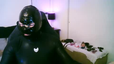 latexminheadroom online show from April 2026 01:50:01 AM