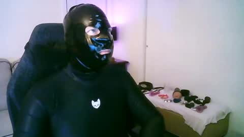 Snapshot of latexminheadroom chatting on May 2026 01:25:02 AM latexminheadroom online show from May 2026 01:25:02 AM