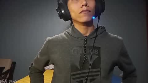 Snapshot of latin_shado chatting on November 2025 09:30:01 AM Shado online show from November 2025 09:30:01 AM