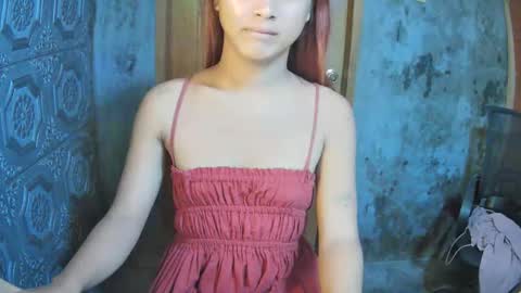 Snapshot of latina_chicks chatting on April 2026 10:37:01 PM Latina online show from April 2026 10:37:01 PM