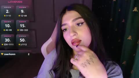 Snapshot of latina_mia chatting on June 2026 05:06:02 PM miiiiiiaaaa online show from June 2026 05:06:02 PM