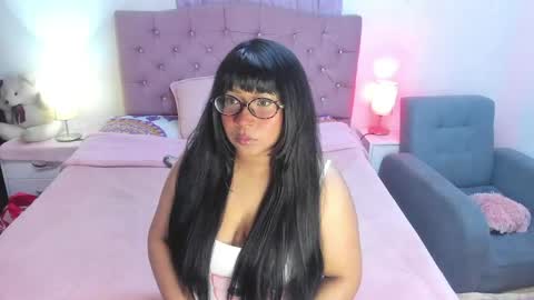 Snapshot of latinabombsheell chatting on May 2026 04:20:02 AM Martina online show from May 2026 04:20:02 AM