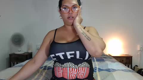 Snapshot of latinaflower_ts chatting on October 2025 11:38:02 PM FLOR SALVAJE online show from October 2025 11:38:02 PM