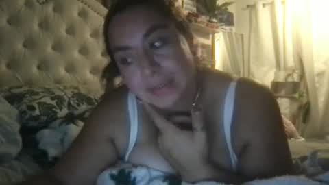 Snapshot of latinalinda02 chatting on October 2025 03:07:02 AM latinalinda02 online show from October 2025 03:07:02 AM