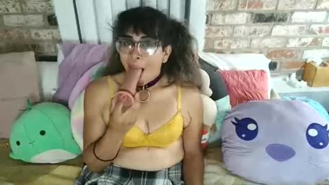 latinatgirldoll online show from March 2026 12:11:01 PM