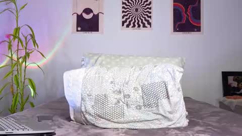 Logan online show from October 2025 10:09:01 PM