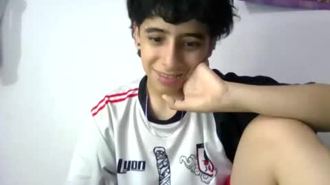 Snapshot of latinheatx22 chatting on April 2026 04:12:02 PM latinheatx22 online show from April 2026 04:12:02 PM