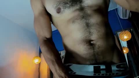 Zeus online show from February 2025 04:04:01 AM