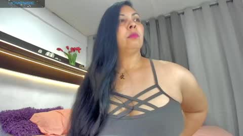 Snapshot of latinlove_sexygirls chatting on June 2026 01:52:01 AM Vanessa online show from June 2026 01:52:01 AM