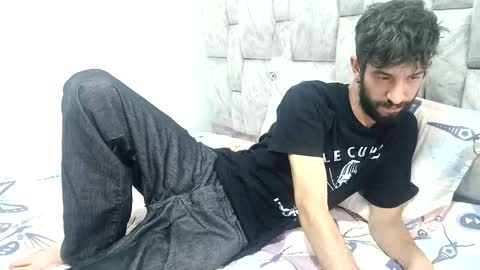 latinlustandfrenchkiss online show from November 2025 07:51:02 PM