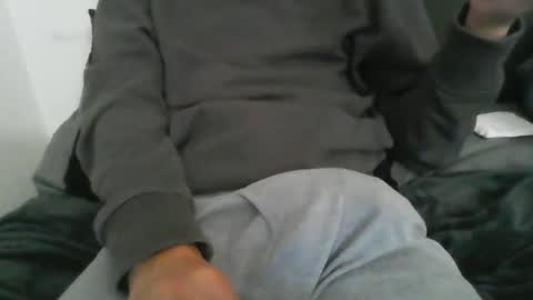 latinman7945 online show from February 2026 07:15:02 AM