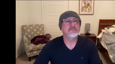 Snapshot of latinnous chatting on January 2026 03:43:02 AM QS - INDEPENDENT MODEL online show from January 2026 03:43:02 AM