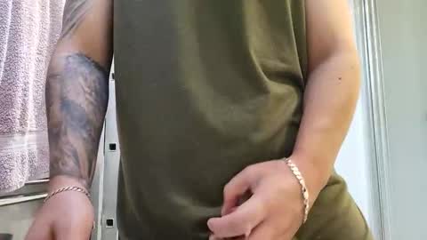 latino8484 online show from October 2025 06:19:01 AM