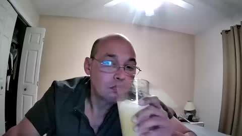 latinoinfla online show from October 2025 01:50:01 AM