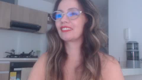Snapshot of latinpaprika chatting on July 2026 12:01:01 PM latinpaprika online show from July 2026 12:01:01 PM