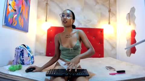 latins lovers20 online show from December 2024 06:19:01 PM